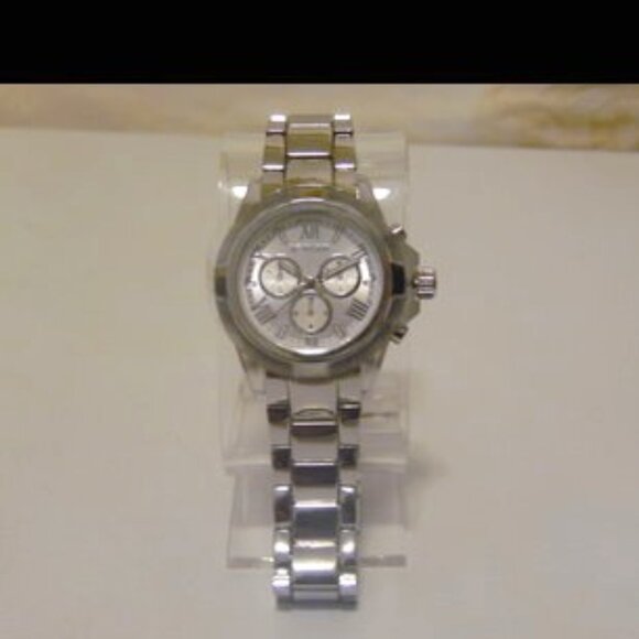 Kessaris Lucite Bezel Metal Bracelet Watch - Picture 8 of 11
